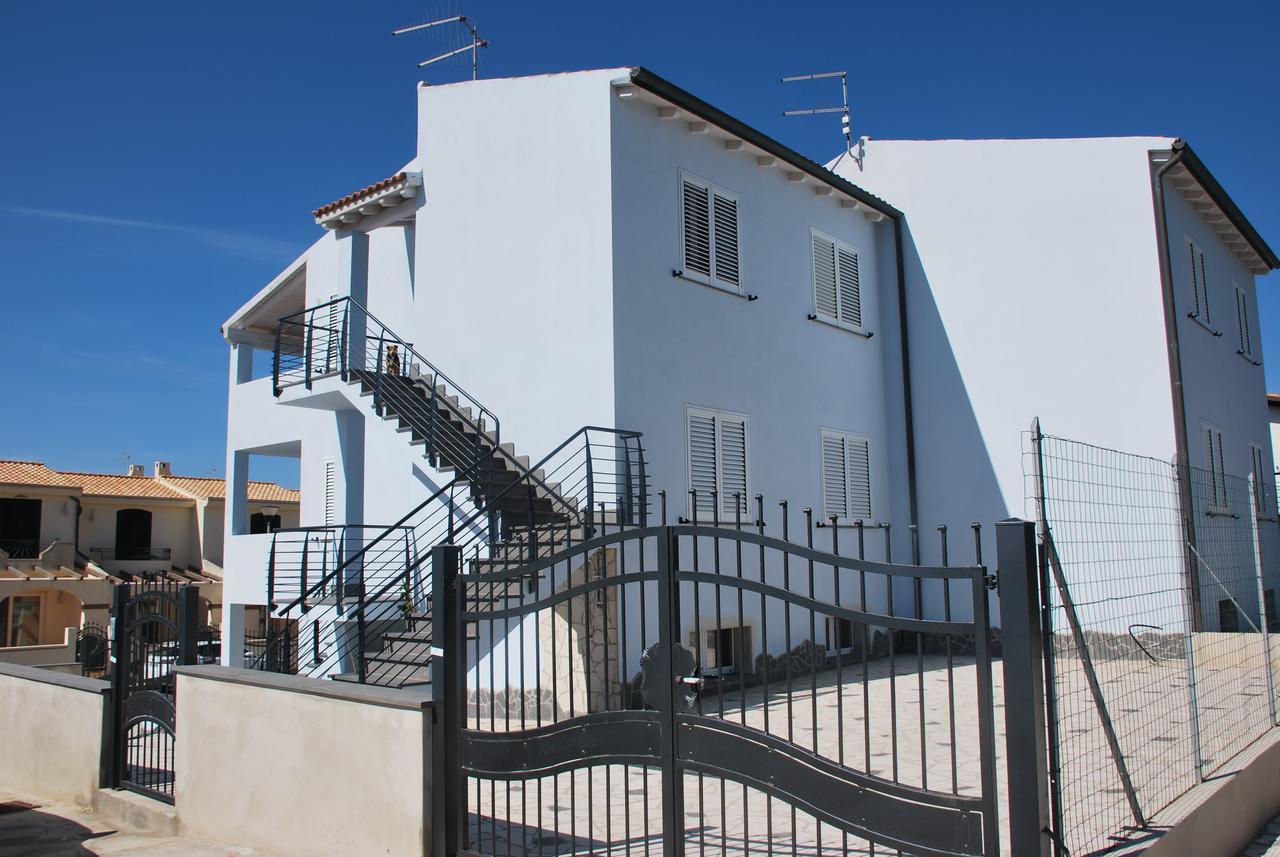 La Casa Dei Sogni Villa Portoscuso Exterior photo